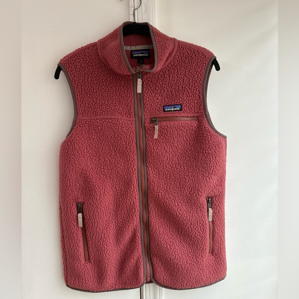 Patagonia Rose Pink Sherpa Fleece Vest with Zipper Pockets